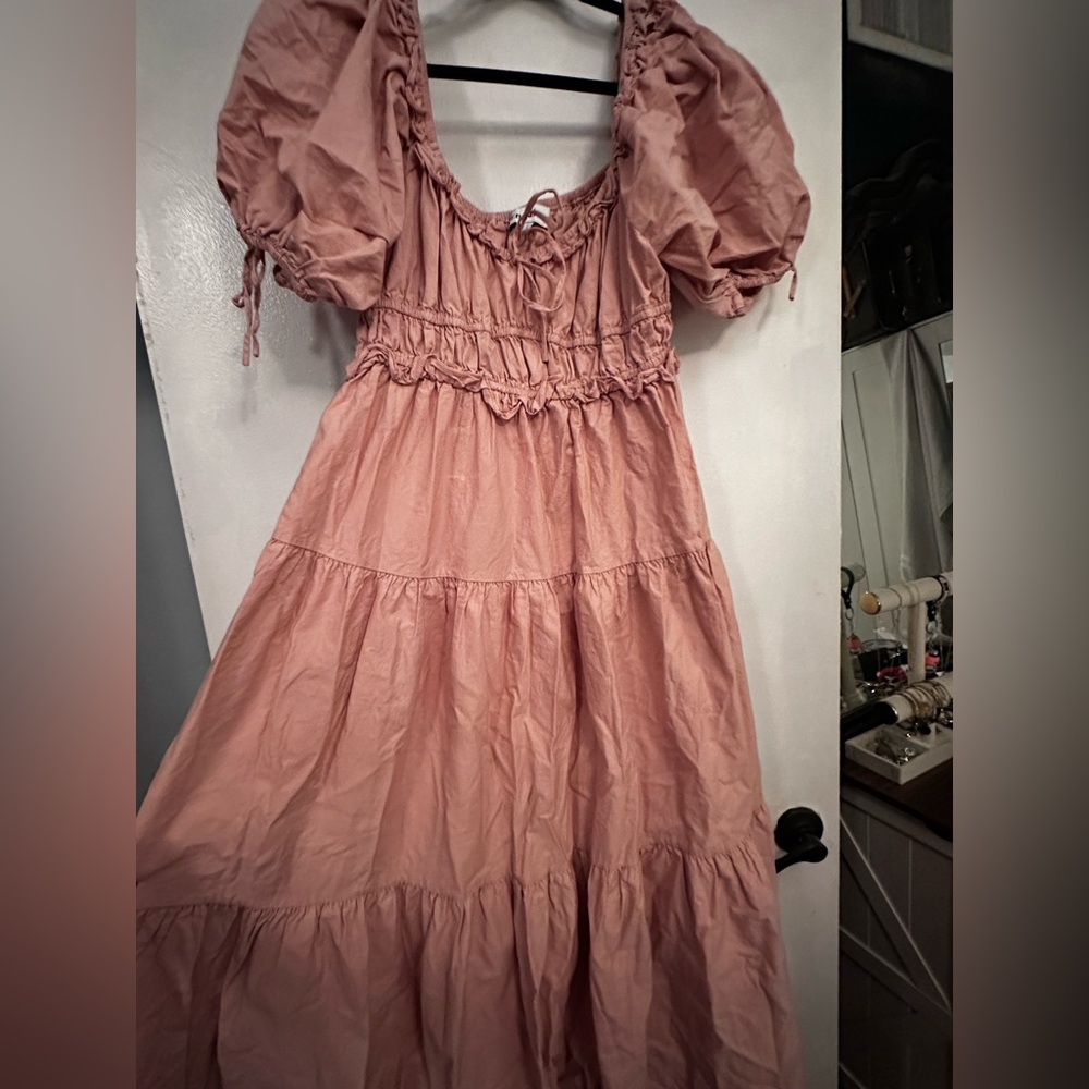 En Saison Mauve Puff-Sleeve Tiered Maxi Dress